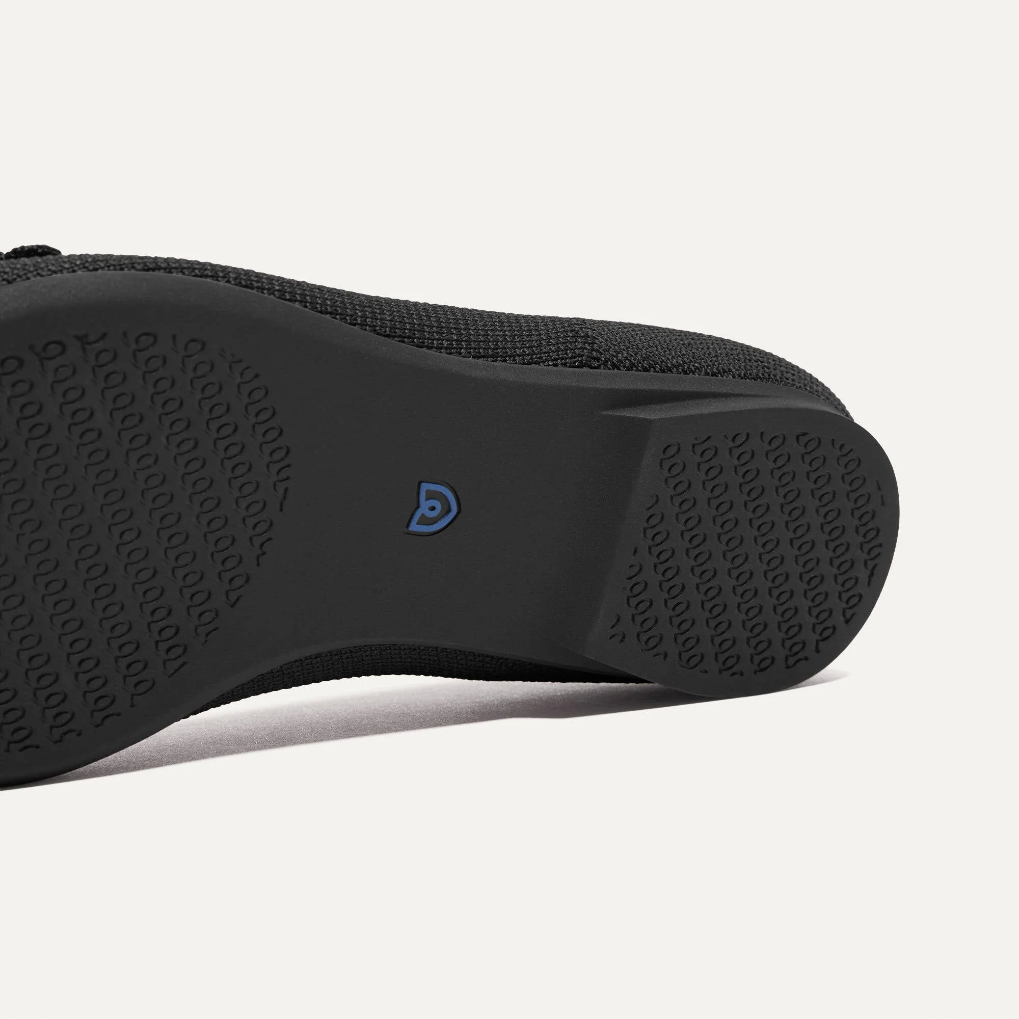 The Petal Point II - Black