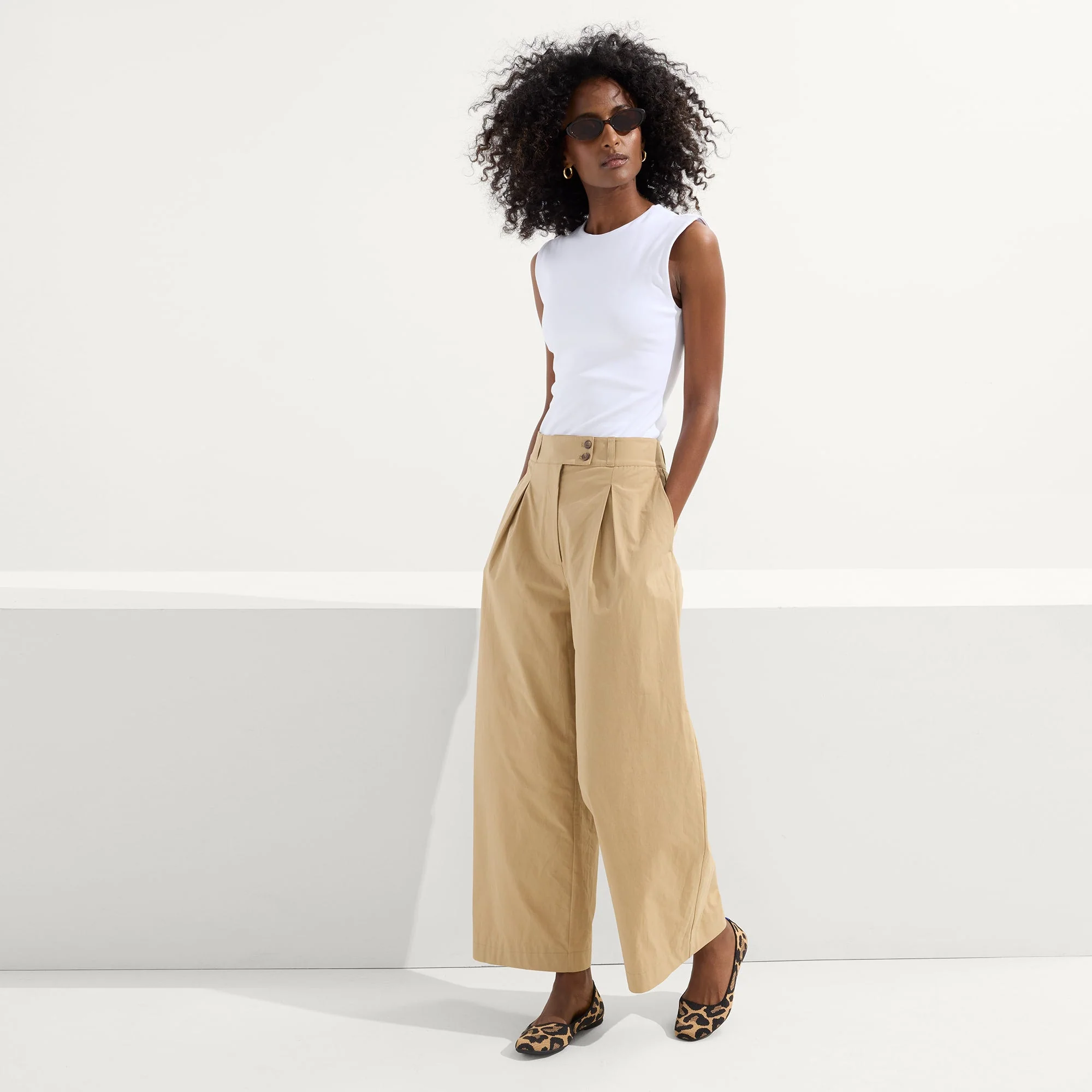 The Max Square - Amber Cat