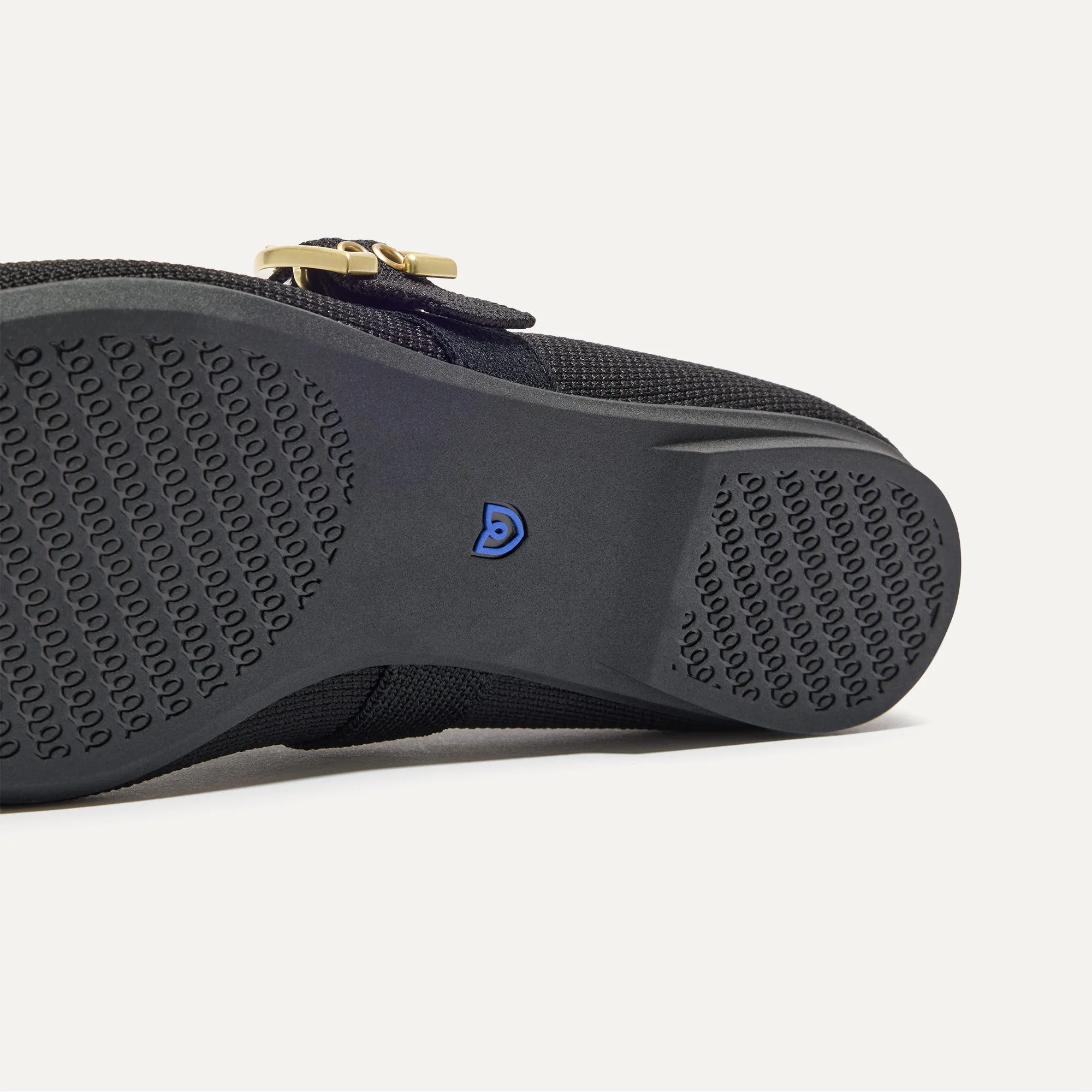 The Max Buckle Mary Jane - Black