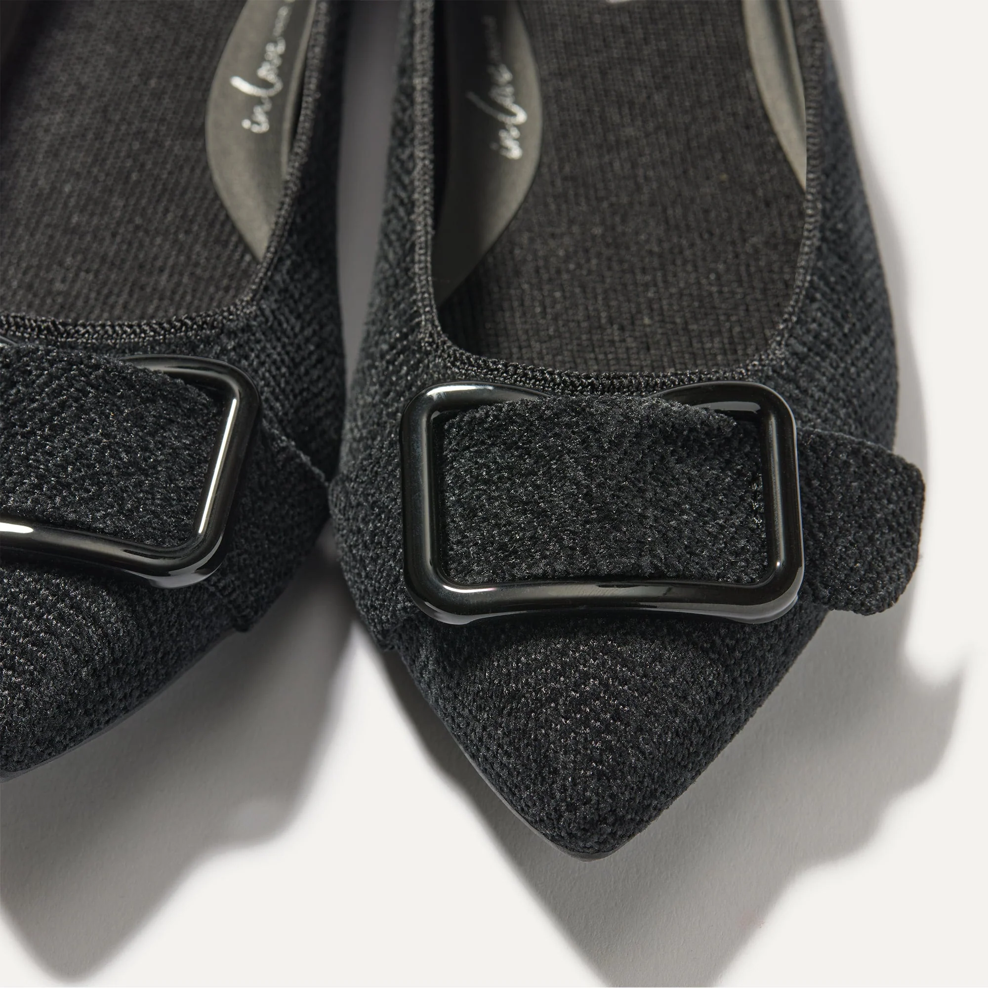 The ReVelvet™ Emblem Point II - ReVelvet™ Black