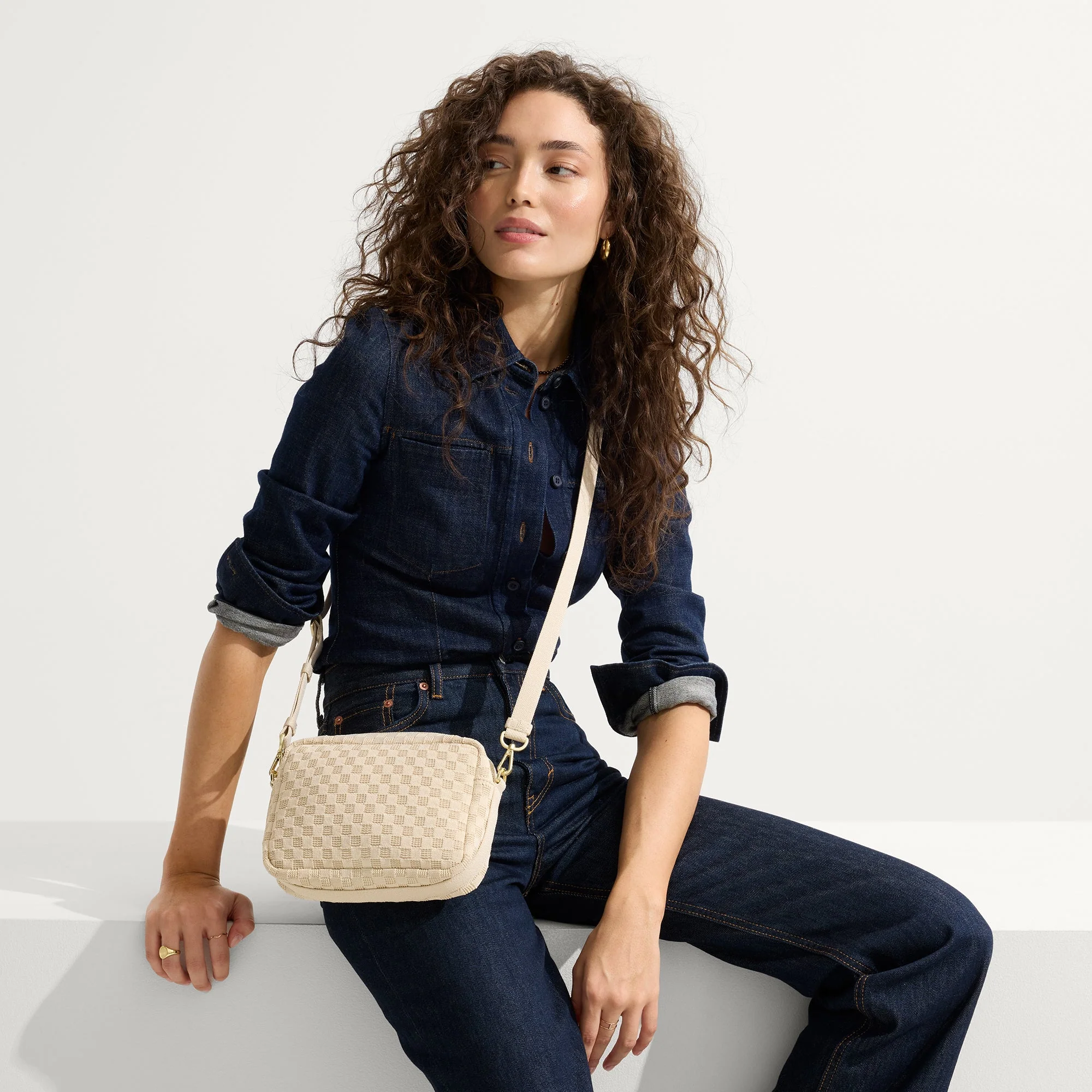 The Crossbody Camera Bag - Sesame