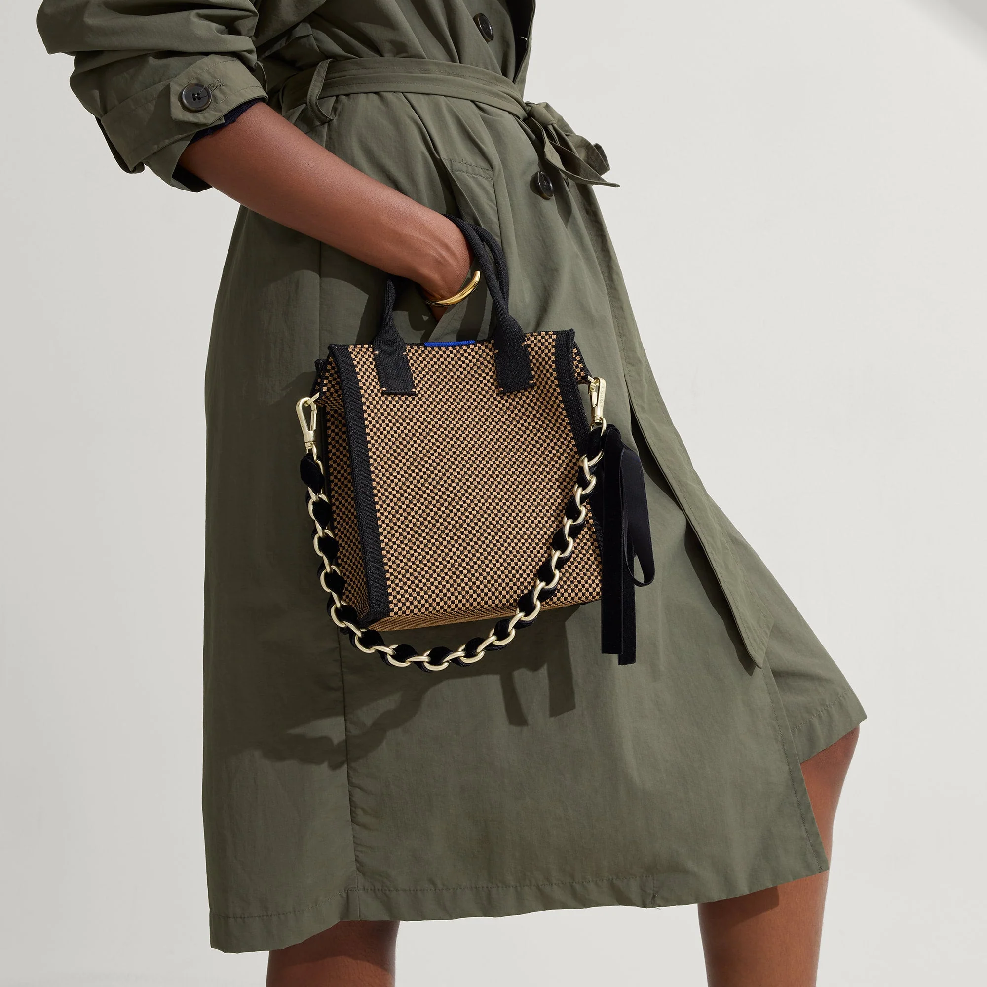 The Shoulder Strap - Velvet Black Chain