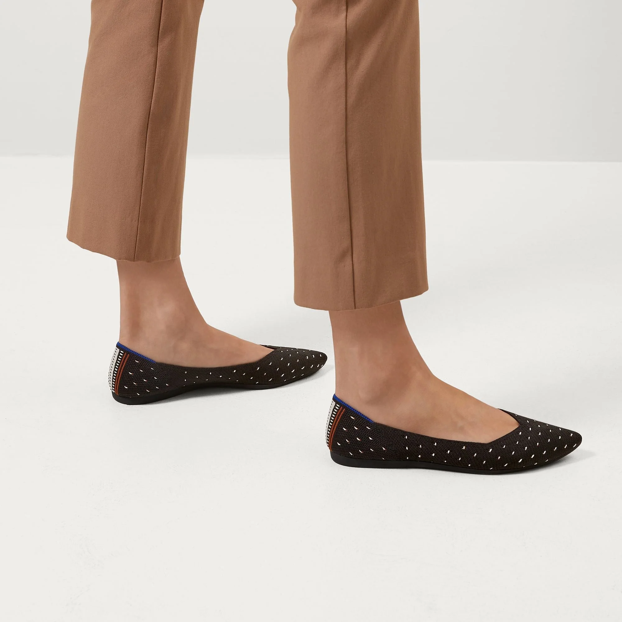 The Point - Ivory Dot