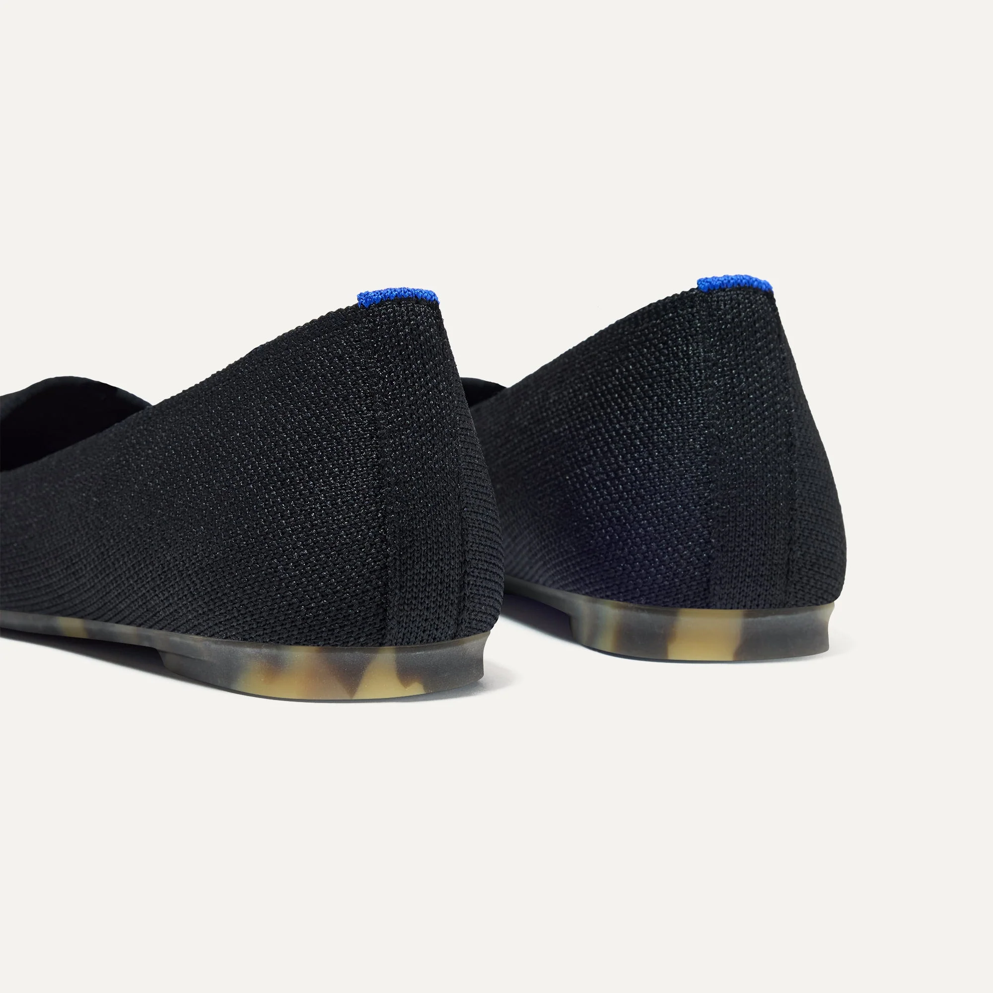 The Max Square - Black