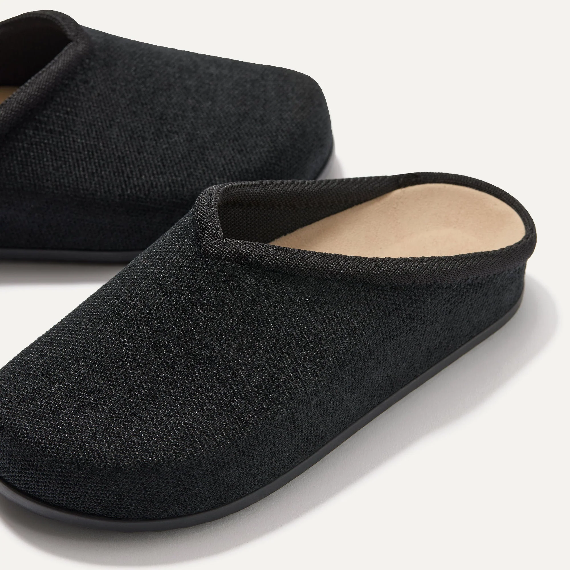 The ReVelvet™ Casual Clog - ReVelvet™ Black
