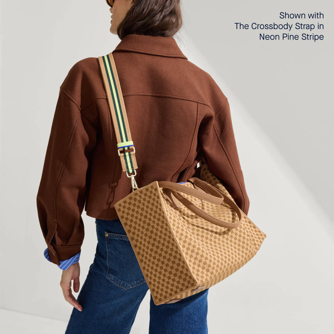 The Classic Tote - Hazelnut