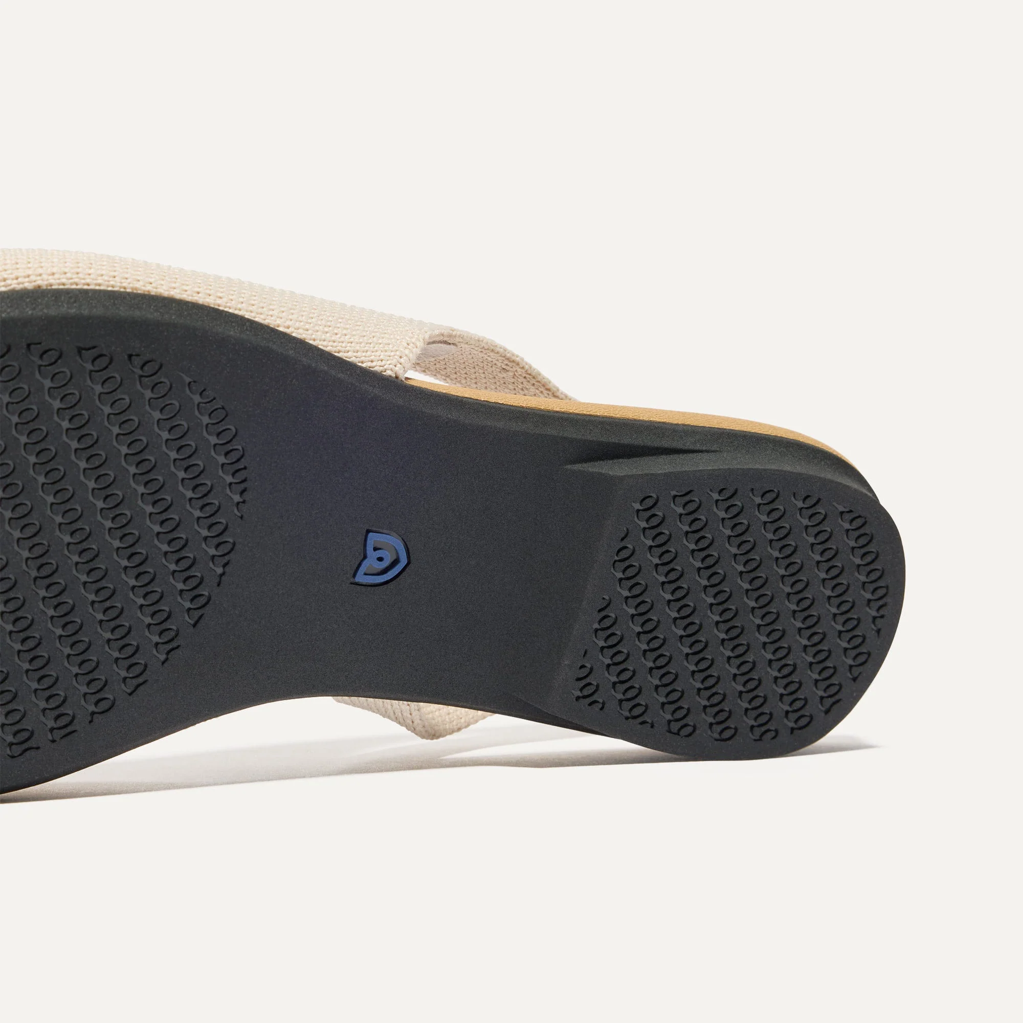 The Almond Slingback - Conch Captoe