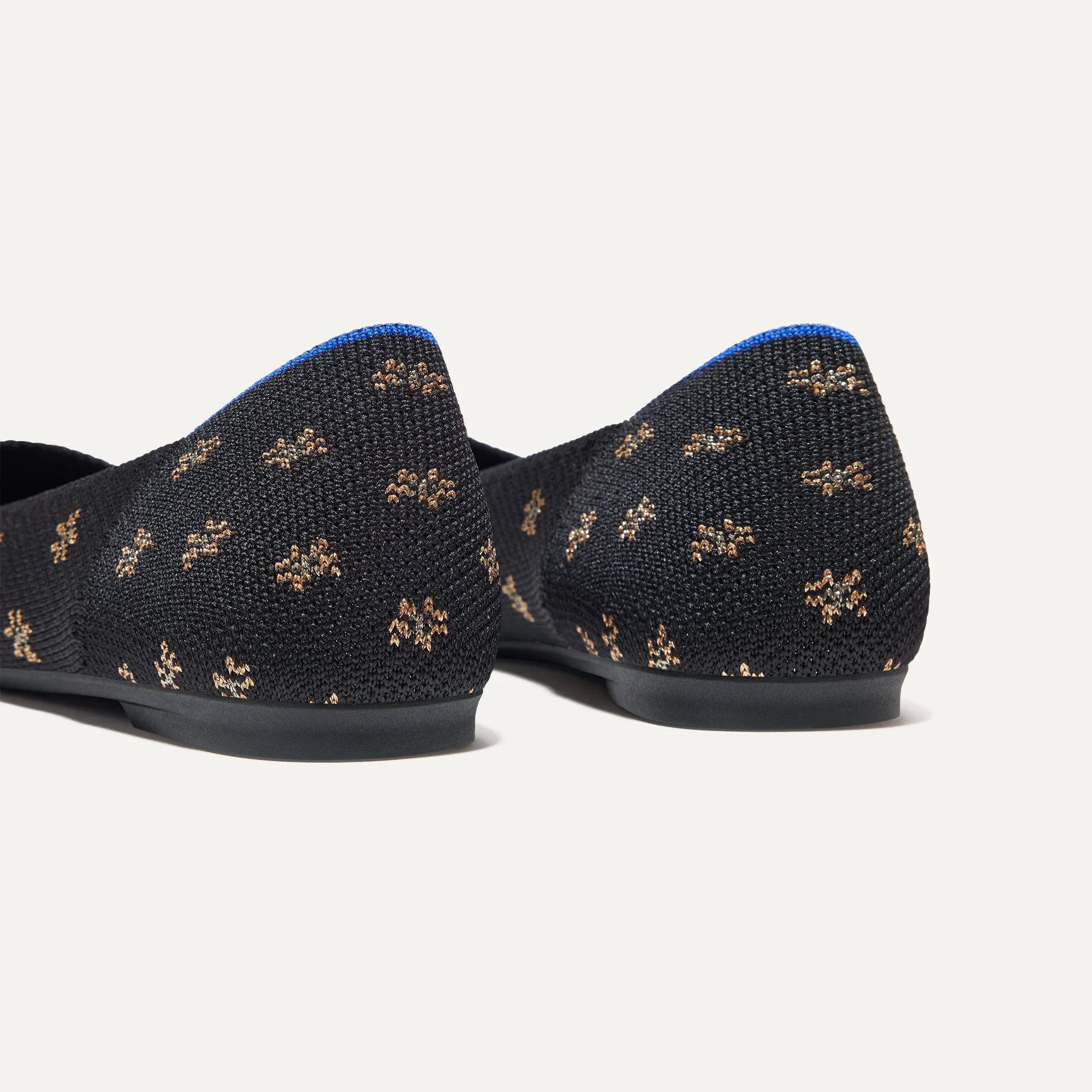 The Point II - Daisy Sparkle