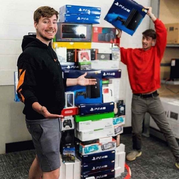 🎁2026 Amazon Warehouse Return Pallets📱💻🎮 - Warehouse Clearance Event