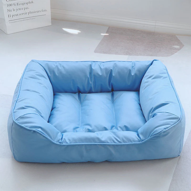 Cama cuadrada mediana refrigerante impermeable para perros y gatos