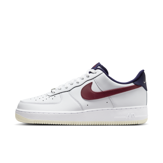 NIKE AIR FORCE 1 '07