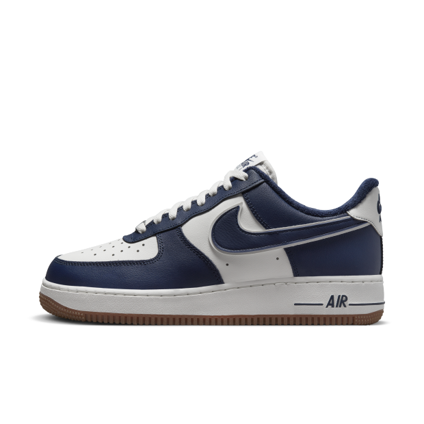 NIKE AIR FORCE 1 '07 LV8