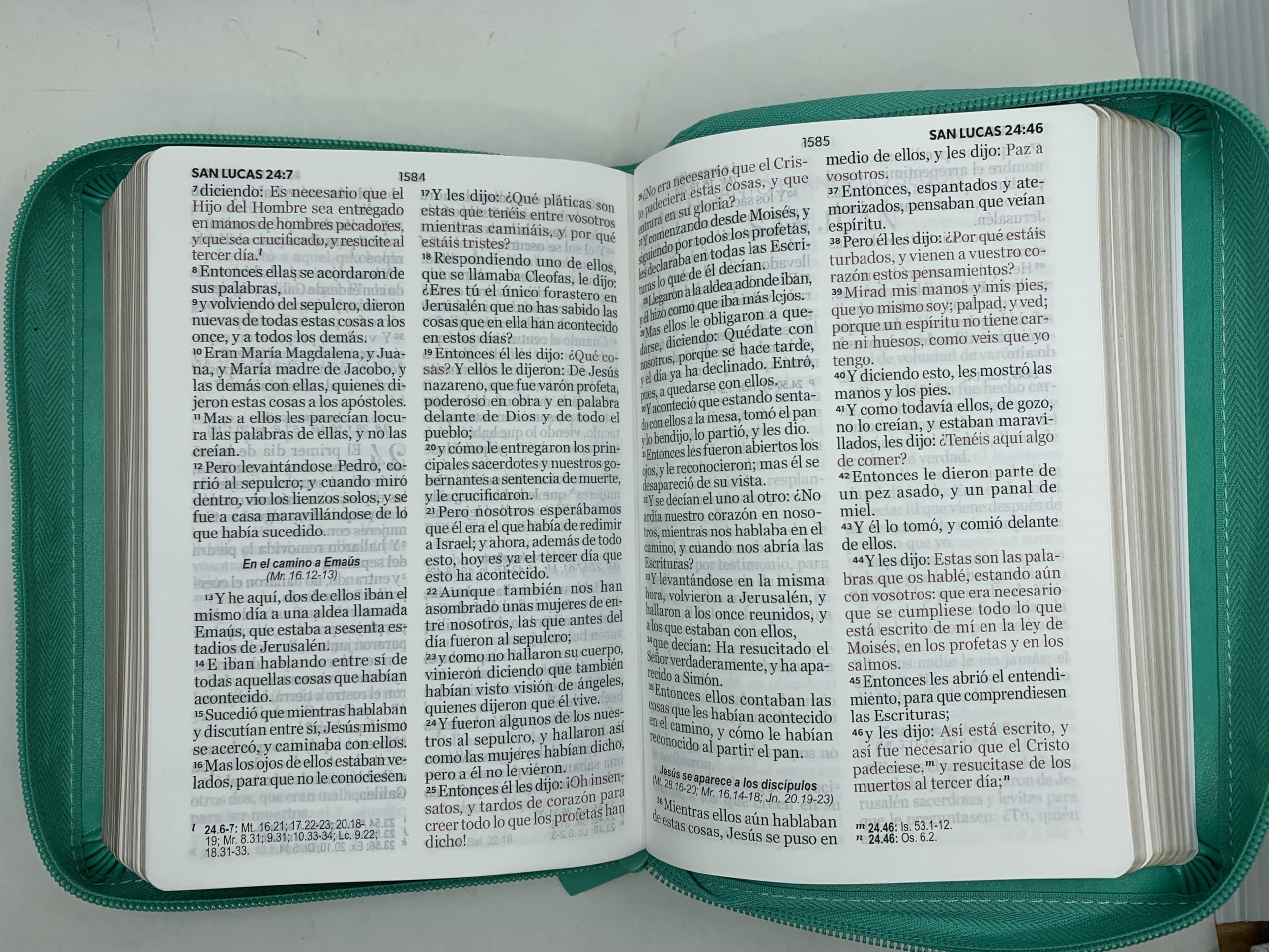 Biblia RVR 1960 Compacta Letra Grande Turquesa Símil Piel con Cierre