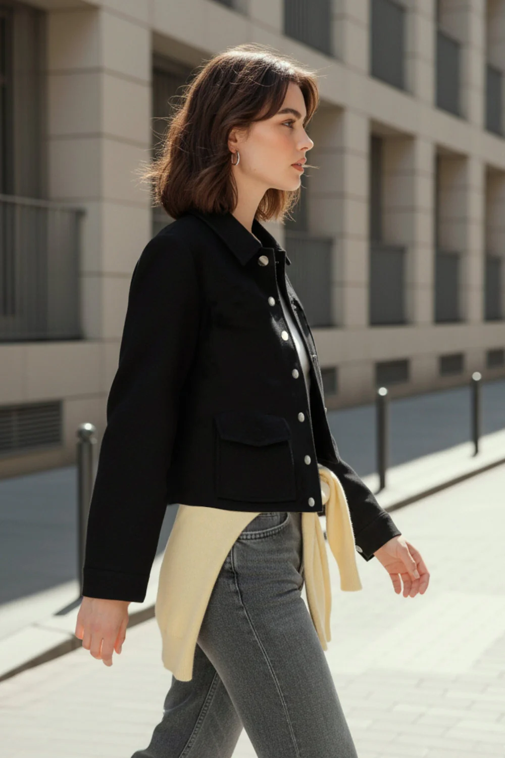 Abrigo corto de fit recto con bolsillos