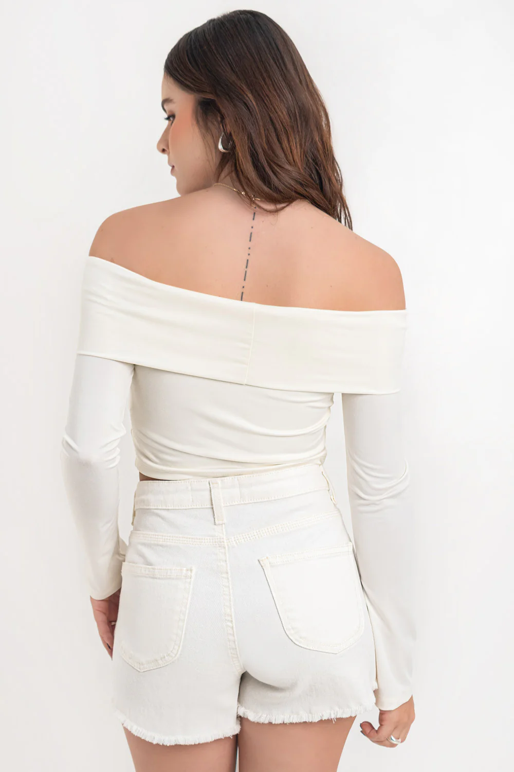 Falda short corto de denim fit recto con rotos