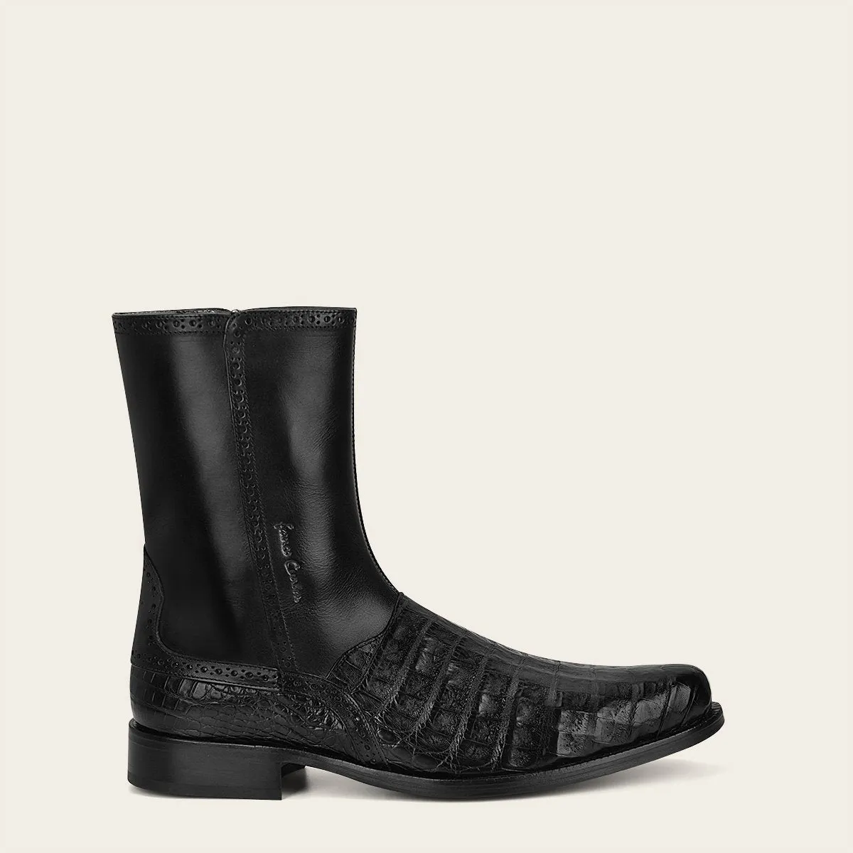 Bota en piel genuina de caimán .