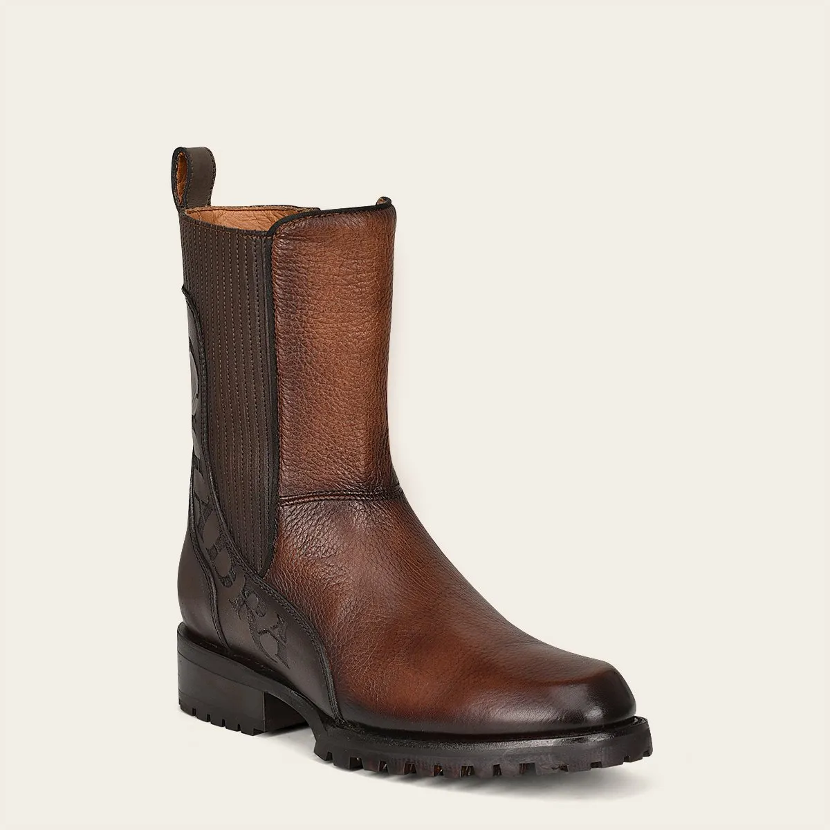 Bota urbana en piel genuina de venado.